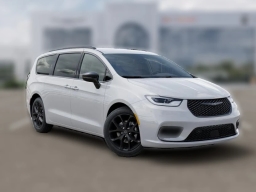 Chrysler Pacifica Select FWD 2026