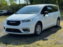 Chrysler Pacifica Select FWD 2026