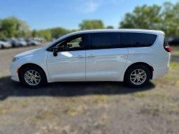 Chrysler Pacifica Select FWD 2026