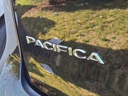 Chrysler Pacifica Select FWD 2026