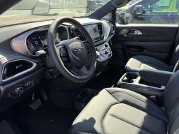 Chrysler Pacifica Select FWD 2026