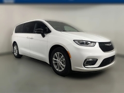 Chrysler Pacifica Select FWD 2026
