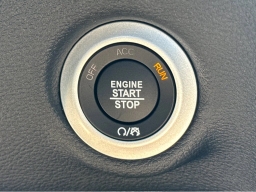Chrysler Pacifica Select FWD 2026