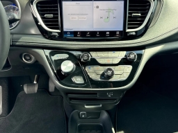 Chrysler Pacifica Select FWD 2026