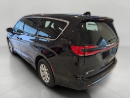 Chrysler Pacifica Select FWD 2026