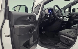 Chrysler Pacifica Select FWD 2027