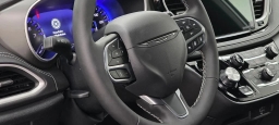 Chrysler Pacifica Select FWD 2027