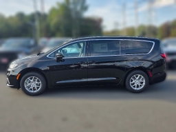 Chrysler Pacifica Select FWD 2026