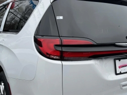 Chrysler Pacifica Select FWD 2026