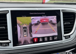 Chrysler Pacifica Select FWD 2026