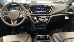 Chrysler Pacifica Select FWD 2026