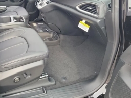 Chrysler Pacifica Select FWD 2026