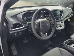 Chrysler Pacifica Select FWD 2025