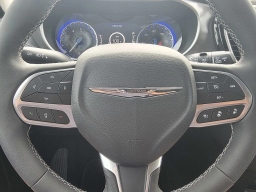 Chrysler Pacifica Select FWD 2025