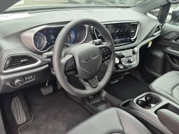 Chrysler Pacifica Select FWD 2026