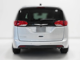 Chrysler Voyager LX FWD 2026