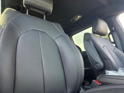 Chrysler Voyager LX FWD 2026