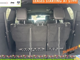 Chrysler Voyager LX FWD 2026