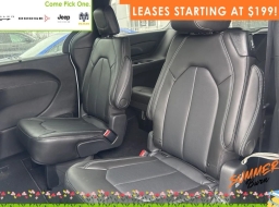 Chrysler Voyager LX FWD 2026