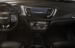 Chrysler Voyager LX FWD 2026
