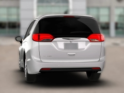 Chrysler Voyager LX FWD 2026