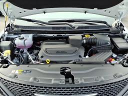 Chrysler Voyager LX FWD 2026