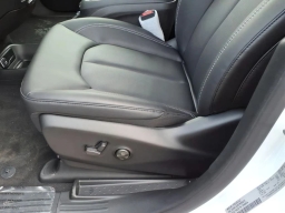 Chrysler Voyager LX FWD 2026
