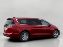 Chrysler Voyager LX FWD 2026