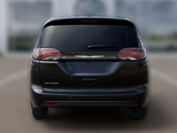 Chrysler Voyager LX FWD 2026