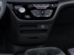 Chrysler Voyager LX FWD 2026