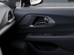 Chrysler Voyager LX FWD 2026