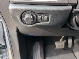 Chrysler Voyager LX FWD 2026