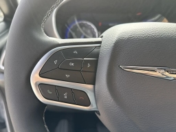Chrysler Voyager LX FWD 2026