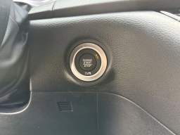 Chrysler Voyager LX FWD 2026