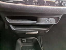 Chrysler Voyager LX FWD 2026