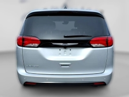 Chrysler Voyager LX FWD 2026