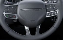 Chrysler Pacifica LX FWD 2027