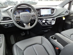 Chrysler Voyager LX FWD 2026