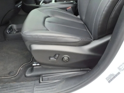 Chrysler Voyager LX FWD 2026
