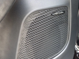 Chrysler Pacifica Limited FWD 2027