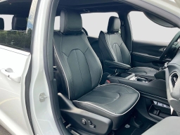 Chrysler Pacifica Limited FWD 2027