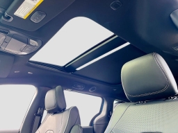Chrysler Pacifica Limited FWD 2027
