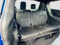 Chrysler Pacifica Limited FWD 2027