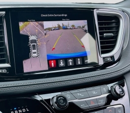 Chrysler Pacifica Limited FWD 2027