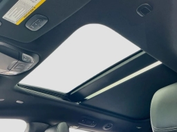 Chrysler Pacifica Limited FWD 2027