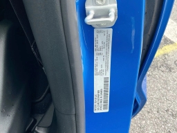 Chrysler Pacifica Limited FWD 2027