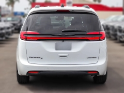Chrysler Pacifica Limited FWD 2026