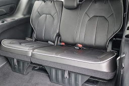 Chrysler Pacifica Limited FWD 2026