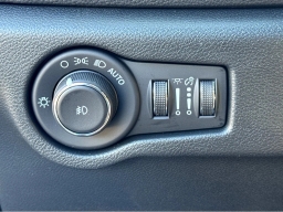 Chrysler Pacifica Pinnacle FWD 2026