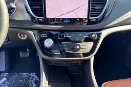 Chrysler Pacifica Pinnacle FWD 2026